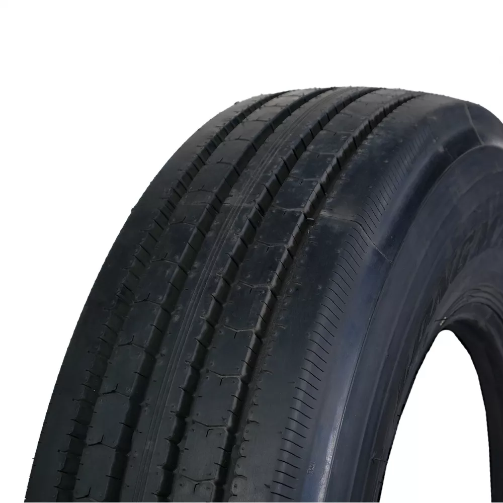 Грузовая шина 295/80 R22,5 Long March LM-216 18PR в Озерске