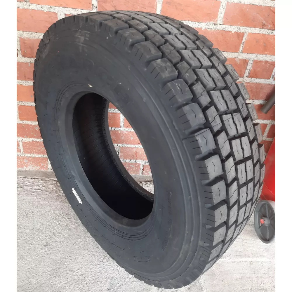 Грузовая шина 305/70 R19,5 Long March LM-329 18PR в Озерске